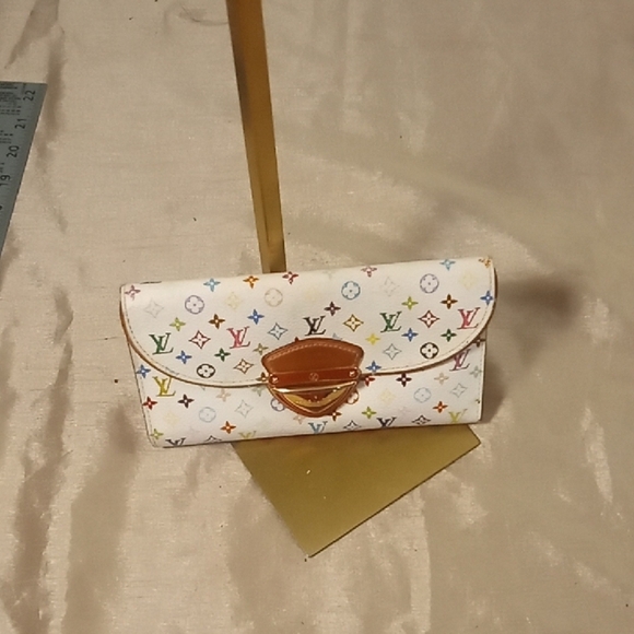 EUC Takeshi Murakami Louis Vuitton White Wallet
